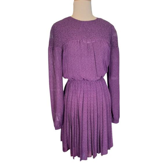 Michael Kors Leaf-Print Pleated Georgette Dress Size 4 Semi-Sheer Sleeves Flowy - Picture 2 of 10